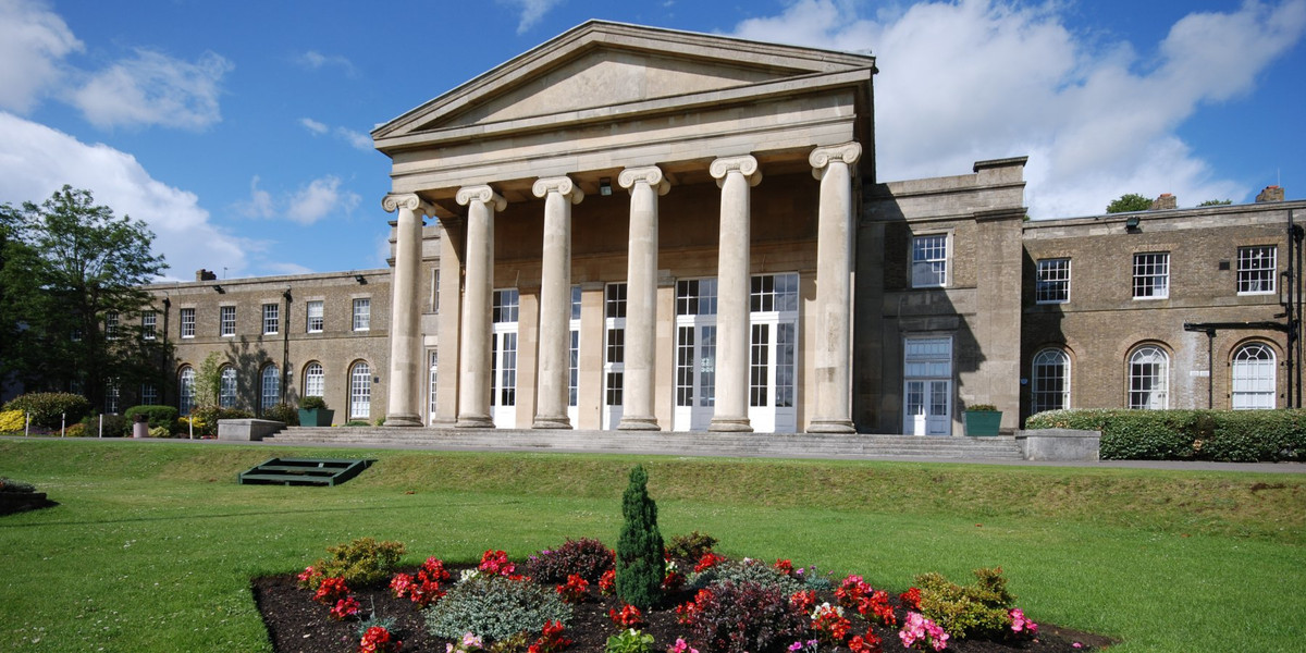 portico_landscape_2